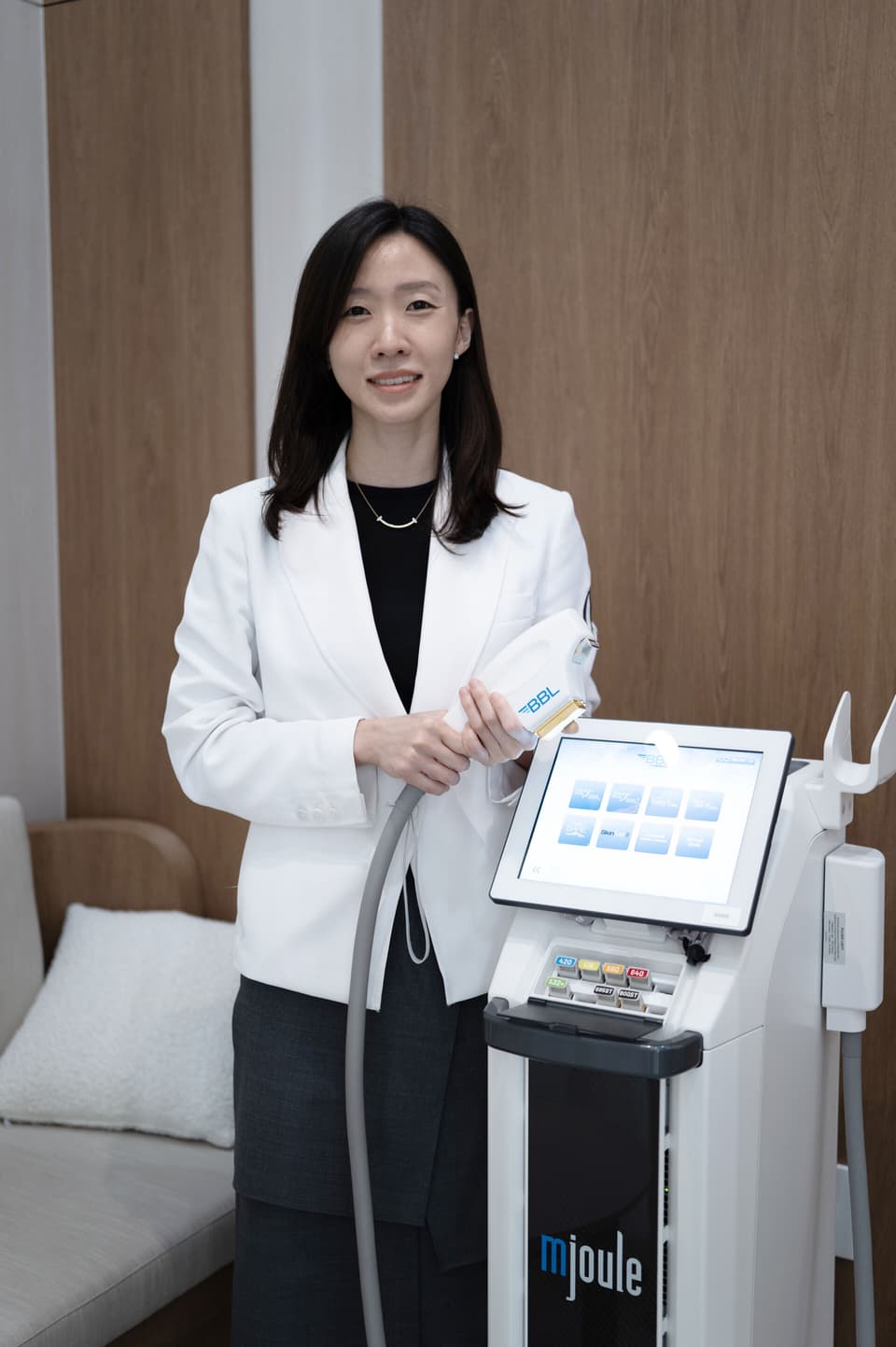 Dr. Lily Kang